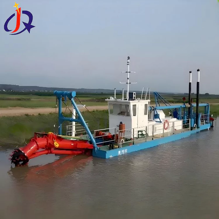 Mmiri na-emighị emi Sand Dredger